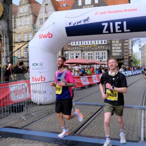 13.09.2026 - 21. swb-Marathon Bremen Tim E. http://msf.ph/oto/10342793 13.09.2026 11:12:41 Ziel 10213, 10406, 10414, 10909, 11052, 11633, 11716, 12327 meine-sportfotos.de