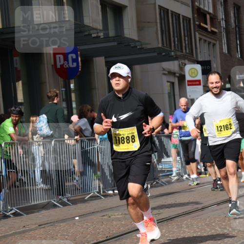 13.09.2026 - 21. swb-Marathon Bremen Strokosch-Dieckow http://msf.ph/oto/10342860 13.09.2026 11:08:25 Ziel 10229, 10399, 10469, 10599, 10609, 11053, 11065, 11074, 11358, 11421, 11434, 11678, 11710, 11718, 11834, 12162, 12256, 12353, 12438, 12516, 12517, 10135, 10188, 10404, 10493, 10767, 10793, 10851, 10859, 11032, 11124, 11263, 11509, 11560, 11561, 11659, 11831, 11888, 11968, 12073, 12160, 12164, 12248, 12315, 12325, 12384, 12389, 12410 meine-sportfotos.de