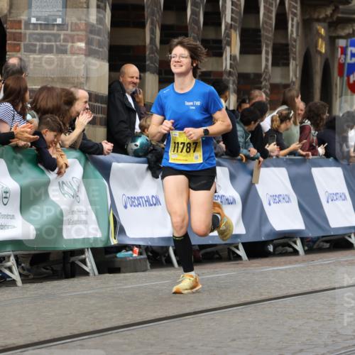 13.09.2026 - 21. swb-Marathon Bremen Strokosch-Dieckow http://msf.ph/oto/10342875 13.09.2026 10:51:41 Ziel 10334, 10381, 10471, 10515, 10544, 10763, 10825, 10862, 10887, 10984, 11145, 11503, 11801, 11973, 12051, 12133, 12424, 12548, 12552, 13631, 10162, 10183, 10281, 10467, 10641, 11273, 11277, 11542, 11685, 11733, 11777, 11784, 11962, 12349 meine-sportfotos.de