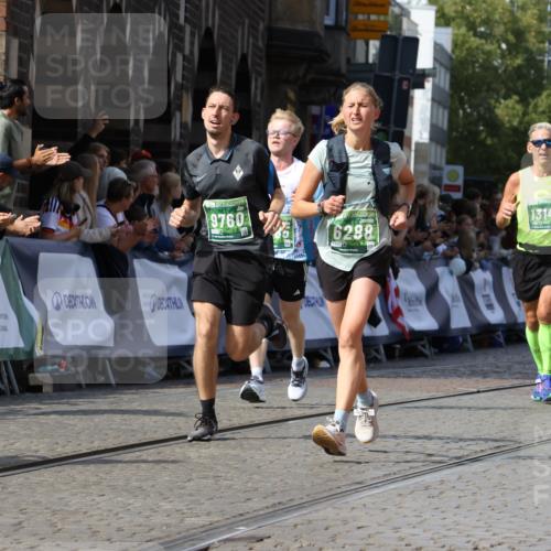 13.09.2026 - 21. swb-Marathon Bremen Strokosch-Dieckow http://msf.ph/oto/10342936 13.09.2026 13:27:16 Ziel 531, 946, 1493, 1494, 2089, 3076, 3302, 3510, 3527, 3893, 4327, 4397, 4441, 4563, 4919, 5054, 5689, 5937, 5943, 6314, 6455, 6580, 7027, 7072, 7246, 7317, 8303, 9150, 9511, 9551, 9854, 9878, 13097, 242, 593, 940, 1373, 1574, 2345, 3385, 3496, 5220, 5290, 5358, 5616, 6071, 6288, 6306, 7110, 9760, 13147 meine-sportfotos.de
