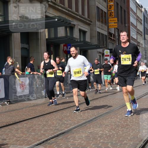 13.09.2026 - 21. swb-Marathon Bremen Strokosch-Dieckow http://msf.ph/oto/10342954 13.09.2026 11:08:26 Ziel 10229, 10399, 10469, 10599, 10609, 11053, 11065, 11074, 11358, 11421, 11434, 11678, 11710, 11718, 11834, 12162, 12256, 12353, 12438, 12516, 12517, 10135, 10188, 10404, 10493, 10767, 10793, 10851, 10859, 11032, 11124, 11263, 11509, 11560, 11561, 11659, 11888, 11968, 12073, 12160, 12164, 12315, 12325, 12384, 12389, 12410 meine-sportfotos.de