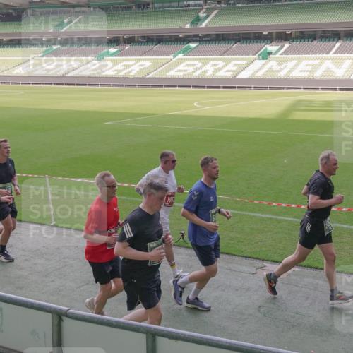 13.09.2026 - 21. swb-Marathon Bremen Michael Burmester http://msf.ph/oto/10342968 13.09.2026 13:26:55 Laufen im Stadion 186, 202, 357, 364, 390, 530, 597, 645, 833, 966, 1077, 1283, 1412, 1443, 1459, 1473, 1487, 1530, 1608, 1618, 1700, 1744, 1769, 1828, 1961, 2058, 2236, 2273, 2298, 2308, 2309, 2382, 2384, 2388, 2404, 2428, 2507, 2508, 2542, 2558, 2576, 2582, 2592, 2656, 2675, 2725, 2748, 2762, 2817, 2875, 2876, 2923, 2965, 2970, 3045, 3047, 3050, 3062, 3073, 3084, 3097, 3172, 3184, 3219, 3359, 3433, 3540, 3592, 3629, 3756, 3851, 3885, 3907, 3978 meine-sportfotos.de
