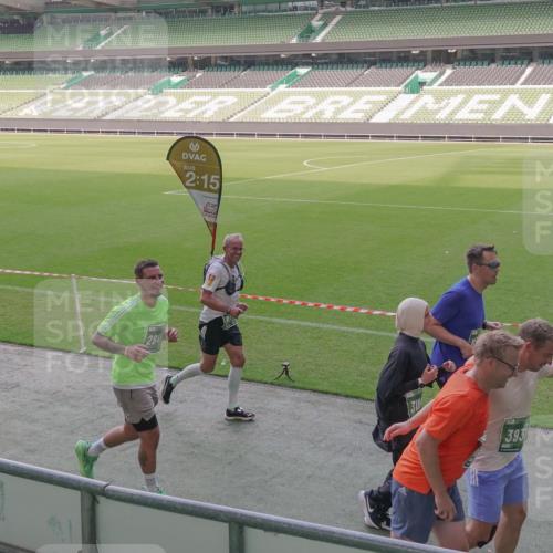 13.09.2026 - 21. swb-Marathon Bremen Michael Burmester http://msf.ph/oto/10342982 13.09.2026 13:26:58 Laufen im Stadion 186, 202, 357, 364, 390, 530, 597, 645, 726, 833, 1077, 1283, 1412, 1443, 1459, 1473, 1487, 1530, 1608, 1618, 1700, 1744, 1769, 1828, 1961, 2058, 2236, 2273, 2298, 2308, 2309, 2382, 2384, 2388, 2404, 2428, 2507, 2508, 2542, 2558, 2576, 2582, 2592, 2656, 2675, 2725, 2748, 2762, 2817, 2875, 2876, 2923, 2965, 2970, 3045, 3047, 3050, 3062, 3073, 3084, 3097, 3172, 3184, 3219, 3359, 3433, 3540, 3592, 3629, 3756, 3851, 3885, 3907, 3978, 4660 meine-sportfotos.de