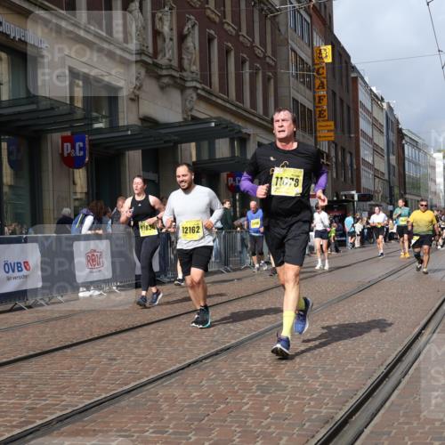 13.09.2026 - 21. swb-Marathon Bremen Strokosch-Dieckow http://msf.ph/oto/10343001 13.09.2026 11:08:27 Ziel 10229, 10399, 10469, 10599, 10609, 11053, 11065, 11074, 11358, 11421, 11434, 11678, 11710, 11718, 11812, 11834, 12162, 12256, 12353, 12438, 12516, 12517, 10135, 10188, 10767, 10793, 10851, 10859, 11032, 11124, 11263, 11509, 11560, 11561, 11888, 11968, 12073, 12164, 12315, 12325, 12384, 12410, 12516 meine-sportfotos.de