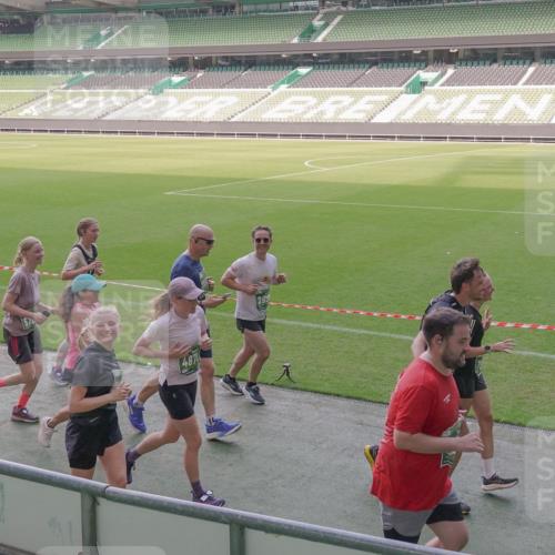 13.09.2026 - 21. swb-Marathon Bremen Michael Burmester http://msf.ph/oto/10343013 13.09.2026 13:27:02 Laufen im Stadion 186, 202, 357, 364, 390, 530, 597, 645, 726, 833, 888, 1077, 1283, 1412, 1443, 1473, 1487, 1530, 1608, 1618, 1700, 1744, 1769, 1828, 1961, 1984, 2236, 2273, 2298, 2309, 2382, 2384, 2388, 2404, 2428, 2507, 2508, 2542, 2558, 2576, 2582, 2592, 2656, 2675, 2725, 2748, 2817, 2875, 2876, 2923, 2965, 2970, 3045, 3047, 3050, 3062, 3073, 3084, 3097, 3172, 3184, 3219, 3359, 3433, 3540, 3592, 3629, 3756, 3851, 3885, 3907, 3978, 4457, 4660 meine-sportfotos.de