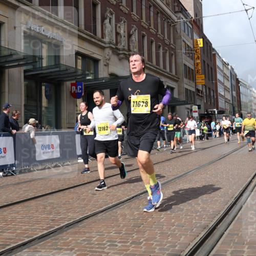 13.09.2026 - 21. swb-Marathon Bremen Strokosch-Dieckow http://msf.ph/oto/10343036 13.09.2026 11:08:28 Ziel 10229, 10399, 10469, 10599, 10609, 11053, 11065, 11074, 11358, 11421, 11434, 11678, 11710, 11718, 11812, 11834, 12162, 12256, 12353, 12438, 12517, 10135, 10188, 10229, 10793, 10851, 10859, 11032, 11065, 11124, 11263, 11509, 11560, 11561, 11888, 11968, 12073, 12164, 12315, 12325, 12384, 12410, 12516 meine-sportfotos.de