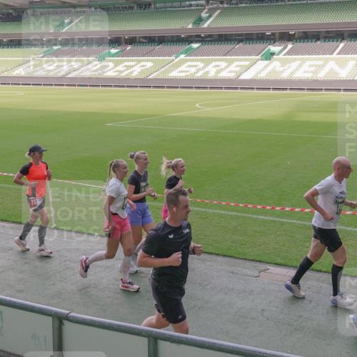 13.09.2026 - 21. swb-Marathon Bremen Michael Burmester http://msf.ph/oto/10343046 13.09.2026 13:27:06 Laufen im Stadion 186, 202, 357, 364, 390, 530, 597, 645, 726, 833, 888, 1077, 1283, 1412, 1473, 1487, 1530, 1608, 1618, 1700, 1744, 1769, 1828, 1961, 1984, 2236, 2273, 2298, 2309, 2382, 2384, 2388, 2404, 2428, 2507, 2508, 2542, 2558, 2576, 2582, 2592, 2656, 2675, 2725, 2748, 2817, 2875, 2876, 2923, 2965, 2970, 3045, 3047, 3050, 3062, 3073, 3084, 3097, 3172, 3184, 3219, 3359, 3433, 3540, 3592, 3629, 3756, 3851, 3885, 3907, 3978, 4457, 4660 meine-sportfotos.de