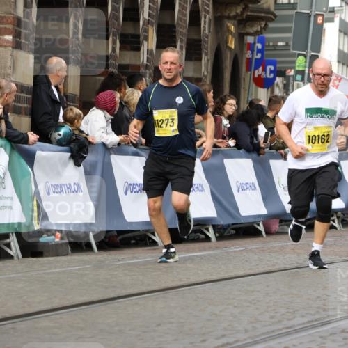 13.09.2026 - 21. swb-Marathon Bremen Strokosch-Dieckow http://msf.ph/oto/10343056 13.09.2026 10:51:50 Ziel 10334, 10381, 10544, 10763, 10825, 10862, 10984, 11145, 11787, 12329, 12424, 12548, 13631, 10218, 10588, 11277, 11285, 11376, 11487, 11555, 11784, 11869, 11877, 11962, 12349 meine-sportfotos.de