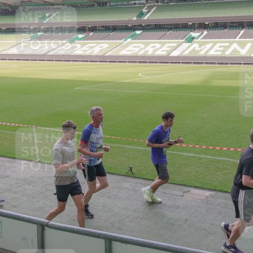 13.09.2026 - 21. swb-Marathon Bremen Michael Burmester http://msf.ph/oto/10343069 13.09.2026 13:27:09 Laufen im Stadion 186, 202, 357, 364, 390, 530, 597, 645, 726, 833, 888, 1077, 1283, 1412, 1473, 1487, 1530, 1608, 1618, 1700, 1744, 1769, 1828, 1961, 1984, 2236, 2273, 2309, 2382, 2384, 2388, 2404, 2428, 2502, 2507, 2508, 2542, 2558, 2576, 2582, 2592, 2656, 2675, 2725, 2748, 2817, 2875, 2876, 2923, 2965, 2970, 3045, 3047, 3050, 3062, 3073, 3084, 3097, 3172, 3184, 3219, 3359, 3433, 3540, 3592, 3629, 3756, 3851, 3885, 3907, 3978, 4457, 4660 meine-sportfotos.de