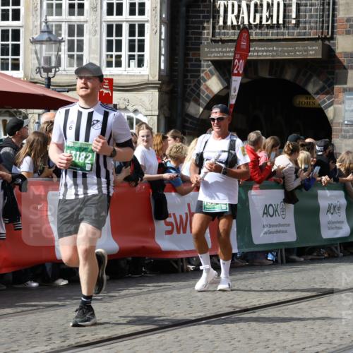13.09.2026 - 21. swb-Marathon Bremen Strokosch-Dieckow http://msf.ph/oto/10343071 13.09.2026 13:32:12 Ziel 578, 846, 2934, 3115, 3205, 3239, 3244, 3278, 3946, 3989, 4030, 4164, 4979, 4998, 5158, 5325, 5363, 5899, 6062, 6100, 6116, 6193, 6213, 6354, 6602, 7242, 7260, 7526, 7790, 7964, 8048, 8078, 8166, 8206, 8247, 8610, 8970, 9016, 9033, 9188, 9568, 9640, 9785, 9914, 13151, 13231, 287, 1369, 2910, 3402, 3441, 3650, 3922, 4057, 4263, 4471, 4655, 4835, 5281, 6258, 6475, 6518, 6781, 6857, 6875, 6900, 7150, 7553, 7572, 8632, 9040, 9151, 9198, 9283, 9719, 9779, 13029, 13182, 13208 meine-sportfotos.de