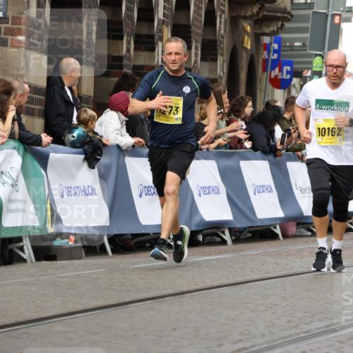 13.09.2026 - 21. swb-Marathon Bremen Strokosch-Dieckow http://msf.ph/oto/10343087 13.09.2026 10:51:50 Ziel 10334, 10381, 10544, 10763, 10825, 10862, 10984, 11145, 11787, 12329, 12424, 12548, 13631, 10218, 10588, 11277, 11285, 11376, 11487, 11555, 11784, 11869, 11877, 11962, 12349 meine-sportfotos.de