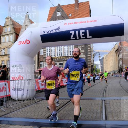 13.09.2026 - 21. swb-Marathon Bremen Tim E. http://msf.ph/oto/10343108 13.09.2026 11:13:18 Ziel 10483, 10804, 10893, 11357, 11606, 11627, 11671, 11832, 12050, 12060, 12393, 12418 meine-sportfotos.de