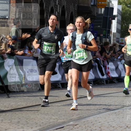 13.09.2026 - 21. swb-Marathon Bremen Strokosch-Dieckow http://msf.ph/oto/10343111 13.09.2026 13:27:16 Ziel 531, 946, 1493, 1494, 2089, 3076, 3302, 3510, 3527, 3893, 4327, 4397, 4441, 4563, 4919, 5054, 5689, 5937, 5943, 6314, 6455, 6580, 7027, 7072, 7246, 7317, 8303, 9150, 9511, 9551, 9854, 9878, 13097, 242, 593, 940, 1373, 1574, 2345, 3385, 3496, 5220, 5290, 5358, 5616, 6071, 6288, 6306, 7110, 9760, 13147 meine-sportfotos.de
