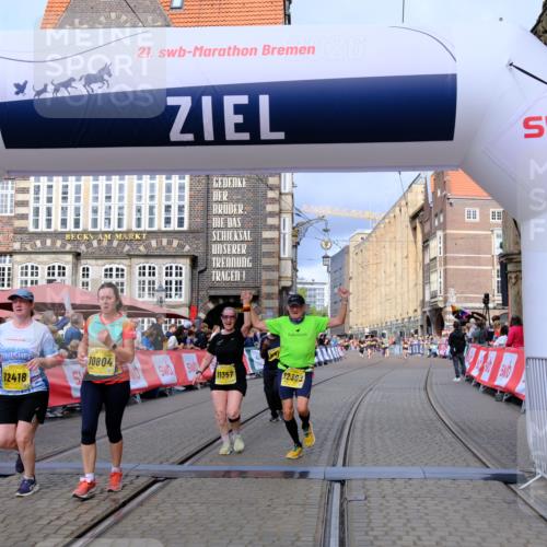 13.09.2026 - 21. swb-Marathon Bremen Tim E. http://msf.ph/oto/10343136 13.09.2026 11:13:22 Ziel 10804, 10893, 11048, 11357, 11606, 11627, 11671, 11832, 12050, 12060, 12393, 12418 meine-sportfotos.de