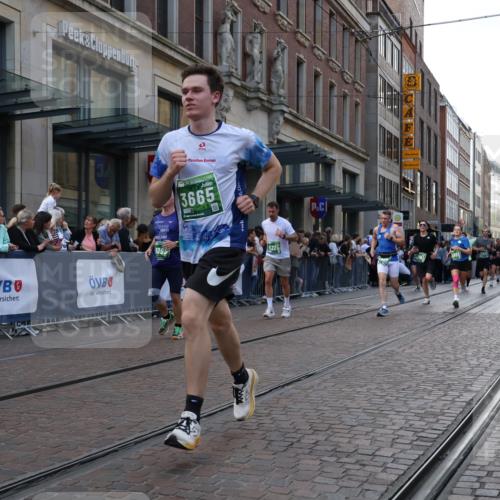 13.09.2026 - 21. swb-Marathon Bremen Strokosch-Dieckow http://msf.ph/oto/10343145 13.09.2026 13:28:41 Ziel 394, 430, 565, 687, 722, 725, 745, 936, 1014, 1274, 1688, 2070, 2223, 2276, 2378, 2851, 2891, 3419, 3444, 3665, 3938, 4590, 5225, 5267, 5531, 5691, 5865, 6099, 6817, 6937, 6955, 7134, 7527, 8984, 8985, 9562, 9661, 13174, 178, 210, 613, 1239, 1380, 1914, 2047, 2764, 3028, 3294, 3348, 3597, 4102, 4250, 4564, 5683, 6914, 6957, 7263, 7527, 8429, 8483, 8570, 8938, 9064, 9176, 9549, 13012 meine-sportfotos.de