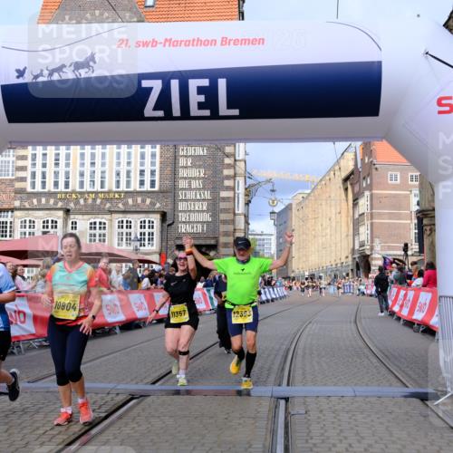 13.09.2026 - 21. swb-Marathon Bremen Tim E. http://msf.ph/oto/10343167 13.09.2026 11:13:22 Ziel 10804, 10893, 11048, 11357, 11606, 11627, 11671, 11832, 12050, 12060, 12393, 12418 meine-sportfotos.de