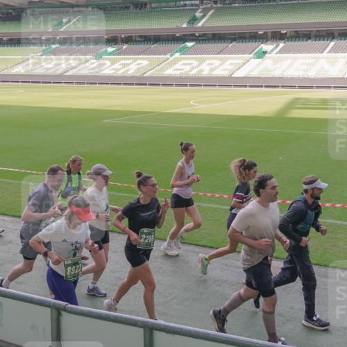 13.09.2026 - 21. swb-Marathon Bremen Michael Burmester http://msf.ph/oto/10343186 13.09.2026 13:27:22 Laufen im Stadion 111, 186, 202, 357, 364, 390, 478, 597, 726, 829, 833, 888, 925, 1077, 1220, 1283, 1412, 1473, 1496, 1530, 1608, 1618, 1700, 1769, 1958, 1961, 1984, 2236, 2273, 2309, 2382, 2384, 2388, 2404, 2428, 2502, 2507, 2508, 2542, 2558, 2576, 2582, 2592, 2656, 2675, 2725, 2748, 2817, 2875, 2876, 2923, 2965, 2970, 3045, 3047, 3050, 3073, 3084, 3184, 3219, 3359, 3433, 3540, 3592, 3629, 3756, 3851, 3885, 3907, 3978, 4457, 4660 meine-sportfotos.de