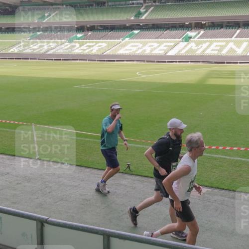 13.09.2026 - 21. swb-Marathon Bremen Michael Burmester http://msf.ph/oto/10343205 13.09.2026 13:27:26 Laufen im Stadion 111, 186, 202, 357, 364, 390, 478, 597, 726, 829, 833, 888, 925, 1077, 1220, 1412, 1473, 1496, 1530, 1608, 1618, 1700, 1769, 1958, 1961, 1984, 2236, 2273, 2309, 2388, 2404, 2428, 2502, 2507, 2508, 2542, 2558, 2576, 2582, 2592, 2656, 2675, 2725, 2748, 2817, 2875, 2876, 2923, 2965, 2970, 3045, 3047, 3050, 3073, 3084, 3184, 3219, 3359, 3433, 3540, 3592, 3629, 3756, 3851, 3885, 3907, 3978, 4457, 4660 meine-sportfotos.de