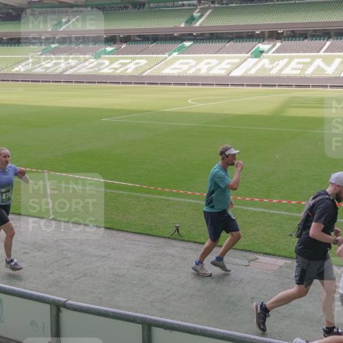 13.09.2026 - 21. swb-Marathon Bremen Michael Burmester http://msf.ph/oto/10343212 13.09.2026 13:27:26 Laufen im Stadion 111, 186, 202, 357, 364, 390, 478, 597, 726, 829, 833, 888, 925, 1077, 1220, 1412, 1473, 1496, 1530, 1608, 1618, 1700, 1769, 1958, 1961, 1984, 2236, 2273, 2309, 2388, 2404, 2428, 2502, 2507, 2508, 2542, 2558, 2576, 2582, 2592, 2656, 2675, 2725, 2748, 2817, 2875, 2876, 2923, 2965, 2970, 3045, 3047, 3050, 3073, 3084, 3184, 3219, 3359, 3433, 3540, 3592, 3629, 3756, 3851, 3885, 3907, 3978, 4457, 4660 meine-sportfotos.de