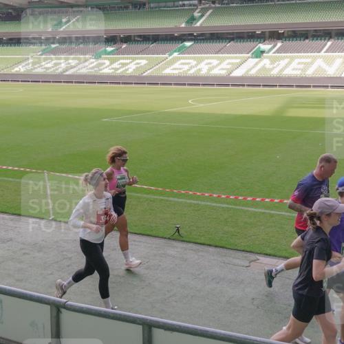 13.09.2026 - 21. swb-Marathon Bremen Michael Burmester http://msf.ph/oto/10343227 13.09.2026 13:27:29 Laufen im Stadion 111, 186, 202, 357, 364, 390, 478, 597, 726, 829, 833, 888, 925, 1077, 1220, 1412, 1473, 1496, 1608, 1700, 1769, 1958, 1961, 1984, 2236, 2273, 2309, 2388, 2404, 2428, 2502, 2507, 2508, 2542, 2558, 2576, 2582, 2592, 2656, 2725, 2748, 2817, 2875, 2876, 2923, 2965, 2970, 3045, 3047, 3050, 3073, 3084, 3184, 3219, 3359, 3433, 3540, 3592, 3629, 3756, 3851, 3885, 3907, 3978, 4238, 4457, 4660 meine-sportfotos.de