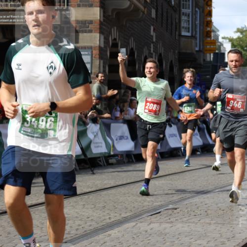 13.09.2026 - 21. swb-Marathon Bremen Strokosch-Dieckow http://msf.ph/oto/10343228 13.09.2026 13:27:22 Ziel 531, 946, 1493, 1494, 2089, 2454, 3076, 3302, 3510, 3527, 4121, 4327, 4397, 4563, 5689, 5943, 6455, 6776, 7027, 7072, 7246, 7317, 7849, 8303, 9150, 9511, 9854, 9878, 323, 593, 857, 940, 1006, 1373, 1574, 2345, 2668, 3460, 3521, 4421, 5081, 5220, 5290, 5358, 5557, 5616, 6306, 7110 meine-sportfotos.de