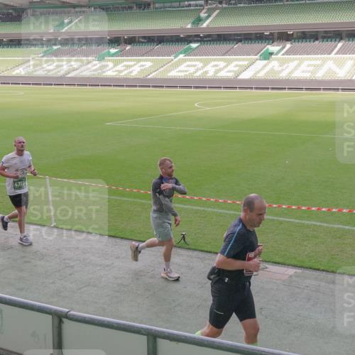 13.09.2026 - 21. swb-Marathon Bremen Michael Burmester http://msf.ph/oto/10343248 13.09.2026 13:27:31 Laufen im Stadion 111, 186, 202, 357, 364, 390, 478, 597, 726, 829, 833, 888, 925, 1077, 1220, 1412, 1473, 1496, 1608, 1700, 1769, 1958, 1961, 1984, 2236, 2273, 2309, 2388, 2404, 2428, 2502, 2507, 2508, 2542, 2558, 2576, 2582, 2592, 2725, 2748, 2817, 2875, 2876, 2923, 2965, 2970, 3045, 3047, 3050, 3073, 3084, 3184, 3219, 3359, 3540, 3589, 3592, 3629, 3756, 3851, 3885, 3907, 3978, 4238, 4457, 4660 meine-sportfotos.de