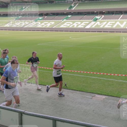 13.09.2026 - 21. swb-Marathon Bremen Michael Burmester http://msf.ph/oto/10343251 13.09.2026 13:27:33 Laufen im Stadion 111, 186, 202, 357, 364, 390, 478, 597, 726, 829, 833, 888, 925, 1077, 1220, 1412, 1473, 1496, 1608, 1700, 1769, 1958, 1961, 1984, 2236, 2273, 2309, 2388, 2404, 2428, 2502, 2507, 2508, 2542, 2558, 2576, 2582, 2592, 2725, 2748, 2817, 2875, 2876, 2923, 2965, 2970, 3045, 3047, 3050, 3073, 3084, 3184, 3219, 3359, 3540, 3589, 3592, 3629, 3756, 3826, 3851, 3885, 3907, 3978, 4238, 4457, 4660 meine-sportfotos.de
