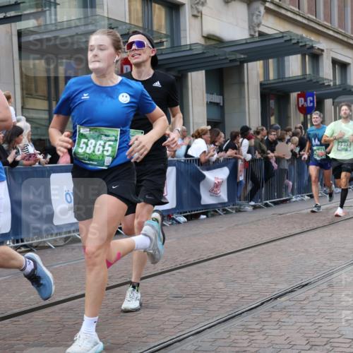 13.09.2026 - 21. swb-Marathon Bremen Strokosch-Dieckow http://msf.ph/oto/10343256 13.09.2026 13:28:44 Ziel 394, 430, 565, 687, 722, 725, 745, 936, 1014, 1274, 1688, 2023, 2070, 2223, 2378, 2851, 3419, 3665, 3938, 4590, 5036, 5225, 5267, 5531, 5691, 5865, 6099, 6817, 6937, 6955, 7134, 7149, 7361, 8984, 8985, 9562, 9661, 13174, 613, 1239, 1914, 2276, 2764, 2891, 3028, 3348, 3444, 4102, 4250, 4564, 5683, 6914, 6957, 7263, 7527, 8483, 8570, 8938, 9064, 9176, 13012 meine-sportfotos.de