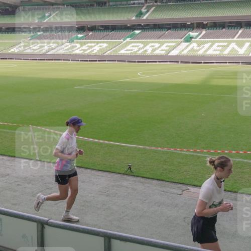 13.09.2026 - 21. swb-Marathon Bremen Michael Burmester http://msf.ph/oto/10343302 13.09.2026 13:27:39 Laufen im Stadion 111, 186, 202, 357, 364, 390, 478, 597, 726, 829, 833, 888, 925, 1077, 1220, 1412, 1473, 1496, 1608, 1700, 1769, 1958, 1961, 1984, 2236, 2273, 2309, 2388, 2404, 2428, 2502, 2507, 2542, 2574, 2576, 2582, 2592, 2725, 2748, 2817, 2875, 2876, 2923, 2965, 3045, 3047, 3050, 3061, 3073, 3084, 3184, 3219, 3359, 3540, 3589, 3592, 3629, 3756, 3826, 3851, 3885, 3907, 3978, 4108, 4238, 4457, 4660 meine-sportfotos.de