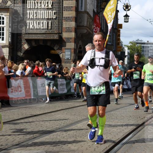 13.09.2026 - 21. swb-Marathon Bremen Strokosch-Dieckow http://msf.ph/oto/10343307 13.09.2026 13:32:14 Ziel 578, 846, 2934, 3115, 3205, 3239, 3244, 3278, 3946, 3989, 4030, 4797, 4979, 4998, 5158, 5325, 5363, 5899, 6116, 6213, 6354, 7242, 7260, 7526, 7790, 7964, 8048, 8078, 8166, 8247, 8610, 8970, 9016, 9033, 9188, 9640, 9785, 9914, 13151, 13231, 287, 1369, 2292, 2293, 2910, 3402, 3429, 3441, 3650, 3922, 4057, 4263, 4380, 4471, 4655, 4835, 5281, 6518, 6593, 6781, 6857, 6900, 7150, 7173, 7553, 7572, 8632, 9040, 9151, 9198, 9283, 9719, 9779, 13029, 13208 meine-sportfotos.de