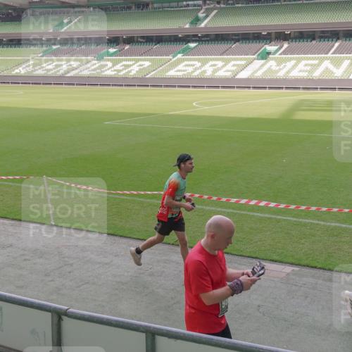 13.09.2026 - 21. swb-Marathon Bremen Michael Burmester http://msf.ph/oto/10343334 13.09.2026 13:27:44 Laufen im Stadion 111, 186, 357, 364, 390, 478, 597, 726, 829, 833, 888, 925, 1077, 1220, 1298, 1412, 1473, 1496, 1608, 1700, 1741, 1769, 1958, 1961, 1984, 2236, 2273, 2309, 2388, 2404, 2428, 2472, 2502, 2507, 2542, 2574, 2576, 2582, 2592, 2725, 2743, 2748, 2817, 2875, 2876, 2923, 2965, 3045, 3050, 3061, 3073, 3084, 3184, 3219, 3540, 3589, 3592, 3629, 3694, 3756, 3826, 3853, 3885, 3907, 3978, 4108, 4238, 4457, 4660 meine-sportfotos.de