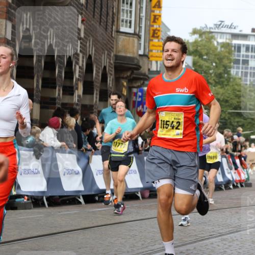 13.09.2026 - 21. swb-Marathon Bremen Strokosch-Dieckow http://msf.ph/oto/10343359 13.09.2026 10:51:55 Ziel 10162, 10281, 10334, 10348, 10467, 10544, 10763, 10862, 11145, 11273, 11542, 11787, 12329, 12424, 13631, 10218, 10588, 11277, 11285, 11376, 11487, 11555, 11869, 11877 meine-sportfotos.de