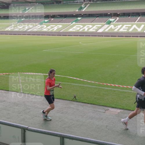 13.09.2026 - 21. swb-Marathon Bremen Michael Burmester http://msf.ph/oto/10343389 13.09.2026 13:27:54 Laufen im Stadion 111, 186, 220, 357, 364, 390, 478, 597, 726, 829, 833, 888, 925, 1077, 1079, 1220, 1298, 1325, 1412, 1496, 1608, 1700, 1741, 1769, 1958, 1961, 1984, 2236, 2273, 2309, 2365, 2388, 2404, 2428, 2472, 2502, 2507, 2542, 2574, 2582, 2593, 2725, 2743, 2748, 2875, 2876, 2923, 2965, 3045, 3050, 3061, 3073, 3084, 3154, 3184, 3219, 3540, 3589, 3592, 3694, 3756, 3826, 3853, 3885, 3907, 3978, 4108, 4238, 4457, 4660 meine-sportfotos.de