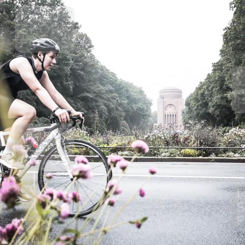 13.09.2026 - Stadtparktriathlon H.Heesch http://msf.ph/oto/10343432 13.09.2026 10:20:50 Radfahren 223, 419, 429, 460, 462 meine-sportfotos.de