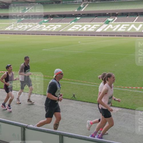 13.09.2026 - 21. swb-Marathon Bremen Michael Burmester http://msf.ph/oto/10343460 13.09.2026 13:28:06 Laufen im Stadion 111, 186, 220, 357, 364, 390, 478, 597, 726, 829, 888, 925, 1079, 1220, 1298, 1325, 1412, 1496, 1608, 1700, 1741, 1769, 1777, 1958, 1961, 1984, 2236, 2309, 2365, 2388, 2404, 2472, 2502, 2507, 2542, 2574, 2582, 2593, 2725, 2743, 2748, 2868, 2875, 2876, 2923, 2991, 3045, 3050, 3061, 3073, 3084, 3154, 3184, 3219, 3540, 3589, 3592, 3595, 3694, 3756, 3798, 3826, 3853, 3885, 3907, 3978, 3987, 4108, 4238, 4457, 4660 meine-sportfotos.de