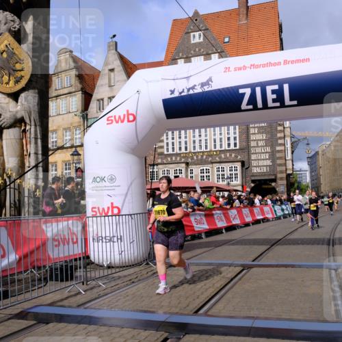 13.09.2026 - 21. swb-Marathon Bremen Tim E. http://msf.ph/oto/10343480 13.09.2026 11:13:41 Ziel 10484, 10545, 10883, 11392, 11670, 11954, 12280, 12460, 12521 meine-sportfotos.de