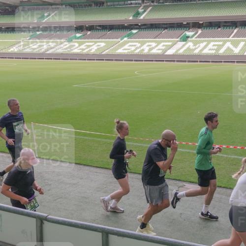 13.09.2026 - 21. swb-Marathon Bremen Michael Burmester http://msf.ph/oto/10343485 13.09.2026 13:28:08 Laufen im Stadion 111, 186, 220, 357, 364, 478, 597, 726, 829, 888, 925, 1079, 1220, 1298, 1325, 1412, 1496, 1608, 1700, 1741, 1769, 1777, 1958, 1961, 1984, 2236, 2309, 2365, 2388, 2404, 2472, 2502, 2507, 2542, 2574, 2582, 2593, 2725, 2743, 2748, 2868, 2875, 2876, 2923, 2991, 3045, 3050, 3061, 3073, 3154, 3184, 3219, 3540, 3589, 3592, 3595, 3678, 3694, 3756, 3798, 3826, 3853, 3885, 3907, 3978, 3987, 4108, 4238, 4457, 4660 meine-sportfotos.de