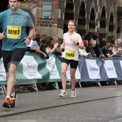 13.09.2026 - 21. swb-Marathon Bremen Strokosch-Dieckow http://msf.ph/oto/10343496 13.09.2026 10:51:58 Ziel 10162, 10281, 10334, 10348, 10467, 10763, 11145, 11273, 11542, 11733, 11787, 12329, 12424, 13631, 10588, 11376, 11487, 11555, 11869, 11877, 13578 meine-sportfotos.de