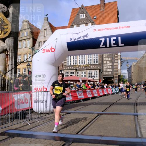 13.09.2026 - 21. swb-Marathon Bremen Tim E. http://msf.ph/oto/10343502 13.09.2026 11:13:42 Ziel 10484, 10545, 10883, 11392, 11670, 11954, 12280, 12460, 12521 meine-sportfotos.de