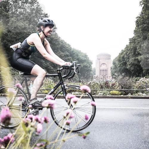 13.09.2026 - Stadtparktriathlon H.Heesch http://msf.ph/oto/10343535 13.09.2026 10:21:26 Radfahren 220, 294, 296, 331, 358, 363, 392, 413 meine-sportfotos.de