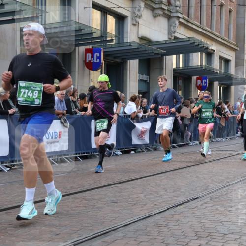 13.09.2026 - 21. swb-Marathon Bremen Strokosch-Dieckow http://msf.ph/oto/10343565 13.09.2026 13:28:57 Ziel 132, 303, 394, 565, 596, 651, 687, 745, 1274, 1365, 1387, 1545, 1823, 2023, 2070, 2301, 2867, 2957, 3258, 3796, 3846, 3912, 4541, 4590, 5036, 5225, 5599, 6030, 6103, 7013, 7149, 7361, 7631, 7860, 8007, 8009, 8066, 8099, 8277, 8338, 8675, 9249, 9661, 9889, 10128, 430, 565, 613, 687, 722, 725, 936, 1014, 1688, 1914, 2223, 2276, 2378, 2851, 2891, 3348, 3419, 3444, 3665, 3938, 4102, 4564, 5267, 7263, 7527, 8938, 9176, 13012 meine-sportfotos.de