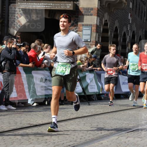13.09.2026 - 21. swb-Marathon Bremen Strokosch-Dieckow http://msf.ph/oto/10343567 13.09.2026 13:27:29 Ziel 1493, 1494, 2454, 3273, 4121, 4397, 4558, 4563, 5689, 6071, 6288, 6776, 7027, 7072, 7849, 8219, 9159, 9343, 9511, 9760, 9854, 9878, 10112, 10113, 323, 857, 940, 1006, 1932, 2668, 2686, 3013, 3460, 3521, 3970, 4421, 4496, 4593, 5081, 5557, 6067, 7358, 9727 meine-sportfotos.de