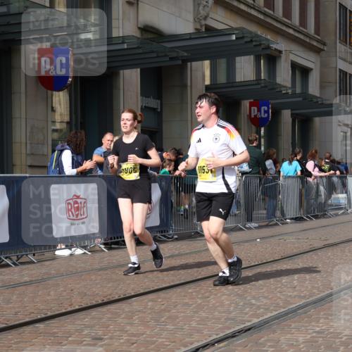 13.09.2026 - 21. swb-Marathon Bremen Strokosch-Dieckow http://msf.ph/oto/10343571 13.09.2026 11:08:48 Ziel 10217, 10314, 10321, 10455, 10570, 10599, 10630, 10686, 10983, 11011, 11053, 11074, 11091, 11138, 11304, 11531, 11578, 11764, 11812, 11905, 11987, 12155, 12192, 12337, 12438, 12491, 12554, 10229, 10399, 10469, 10599, 10609, 11065, 11358, 11421, 11434, 11678, 11710, 11718, 11834, 11888, 11968, 12162, 12256, 12353, 12410, 12516, 12517 meine-sportfotos.de
