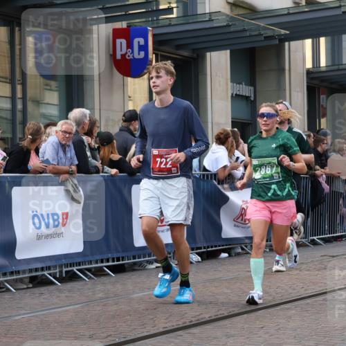 13.09.2026 - 21. swb-Marathon Bremen Strokosch-Dieckow http://msf.ph/oto/10343602 13.09.2026 13:28:58 Ziel 132, 303, 394, 596, 651, 745, 1083, 1274, 1365, 1387, 1545, 1823, 2023, 2070, 2301, 2867, 2957, 3258, 3721, 3796, 3846, 3912, 4541, 4590, 5036, 5225, 5599, 6030, 6103, 6499, 7013, 7149, 7361, 7631, 7860, 8007, 8009, 8066, 8099, 8277, 8338, 8675, 9249, 9661, 9889, 10128, 430, 565, 613, 687, 722, 725, 936, 1014, 1274, 1688, 1914, 2223, 2276, 2378, 2851, 2891, 3348, 3419, 3444, 3665, 3938, 4102, 4564, 5225, 5267, 7263, 7527, 8938, 9176, 13012 meine-sportfotos.de