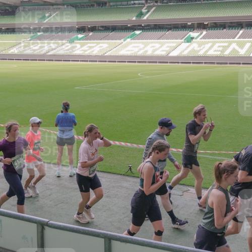 13.09.2026 - 21. swb-Marathon Bremen Michael Burmester http://msf.ph/oto/10343606 13.09.2026 13:28:25 Laufen im Stadion 111, 186, 220, 357, 364, 422, 476, 478, 597, 685, 726, 729, 829, 888, 925, 986, 1079, 1220, 1298, 1325, 1384, 1412, 1496, 1608, 1615, 1741, 1769, 1777, 1958, 1961, 1984, 2236, 2326, 2365, 2404, 2472, 2502, 2507, 2574, 2593, 2725, 2743, 2748, 2862, 2868, 2875, 2876, 2923, 2924, 2991, 3020, 3045, 3050, 3061, 3073, 3154, 3184, 3219, 3238, 3274, 3321, 3361, 3589, 3592, 3594, 3595, 3678, 3694, 3755, 3756, 3798, 3826, 3853, 3885, 3907, 3953, 3971, 3978, 3987, 4108, 4238, 4457, 4660 meine-sportfotos.de