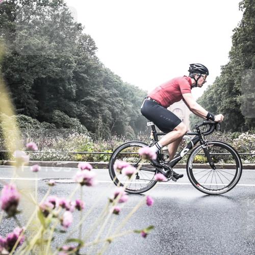 13.09.2026 - Stadtparktriathlon H.Heesch http://msf.ph/oto/10343607 13.09.2026 10:21:49 Radfahren 214, 256, 271, 342, 422 meine-sportfotos.de