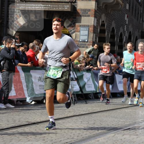 13.09.2026 - 21. swb-Marathon Bremen Strokosch-Dieckow http://msf.ph/oto/10343612 13.09.2026 13:27:29 Ziel 1493, 1494, 2454, 3273, 4121, 4397, 4558, 4563, 5689, 6071, 6288, 6776, 7027, 7072, 7849, 8219, 9159, 9343, 9511, 9760, 9854, 9878, 10112, 10113, 323, 857, 940, 1006, 1932, 2668, 2686, 3013, 3460, 3521, 3970, 4421, 4496, 4593, 5081, 5557, 6067, 7358, 9727 meine-sportfotos.de