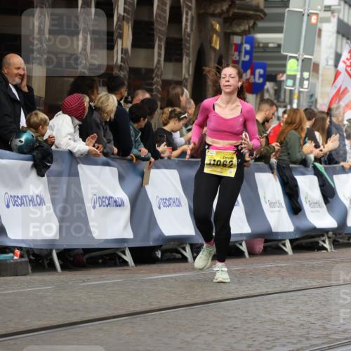 13.09.2026 - 21. swb-Marathon Bremen Strokosch-Dieckow http://msf.ph/oto/10343627 13.09.2026 10:52:00 Ziel 10162, 10183, 10281, 10334, 10348, 10467, 10641, 11145, 11273, 11542, 11685, 11733, 11777, 11787, 12329, 13631, 10588, 11371, 11487, 11877, 13578 meine-sportfotos.de