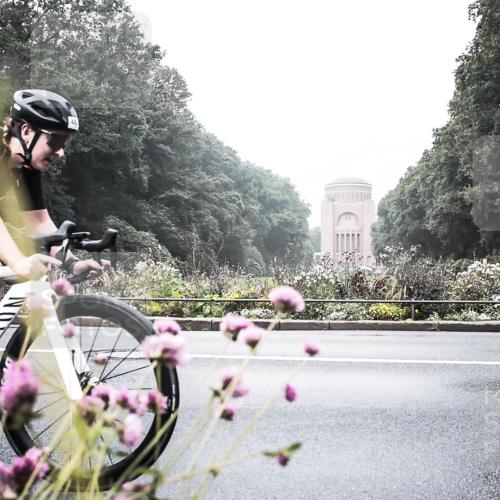 13.09.2026 - Stadtparktriathlon H.Heesch http://msf.ph/oto/10343678 13.09.2026 10:22:24 Radfahren 297, 299, 302, 464 meine-sportfotos.de