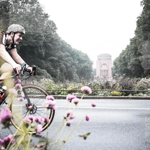 13.09.2026 - Stadtparktriathlon H.Heesch http://msf.ph/oto/10343683 13.09.2026 10:22:26 Radfahren 299, 302, 464 meine-sportfotos.de